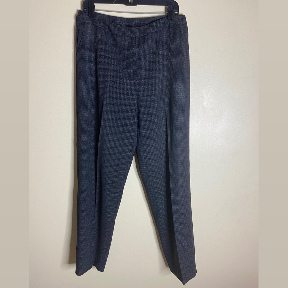 Woman’s trousers
